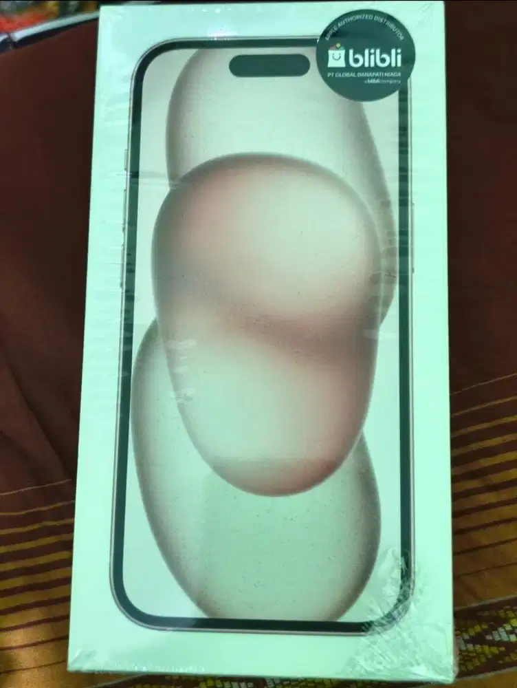 Iphone 15 pink new garansi resmi