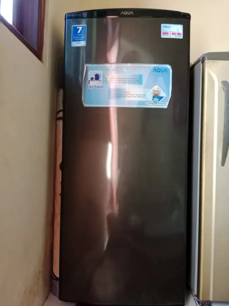 Jual freezer Aqua