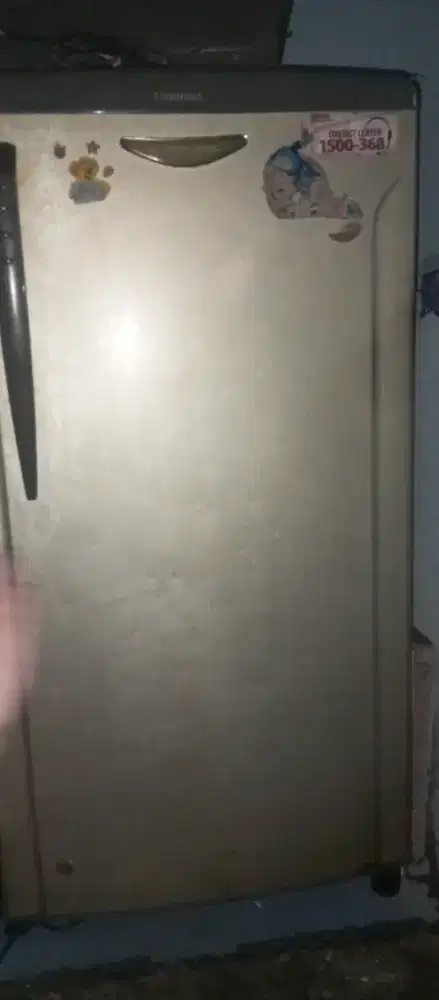 Friser,buat es batu model kulkas tosibha