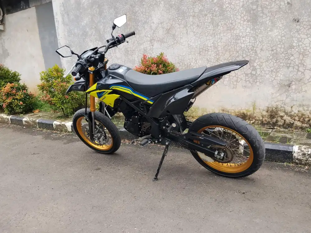 KAWASAKI D-TRACKER 150CC 2024 GRES