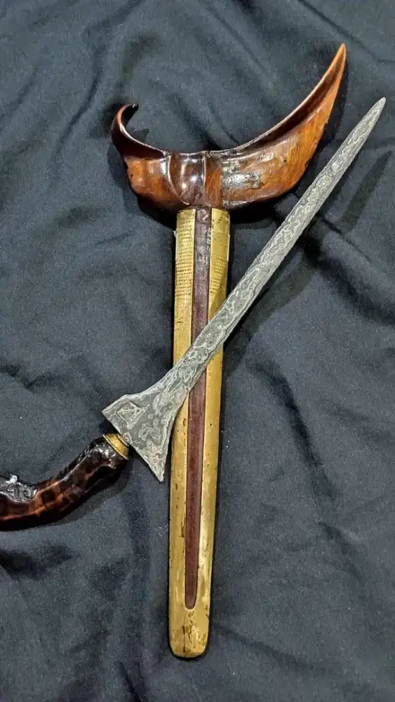 Keris Sepuh dapur Brojol pamor Udan Mas Tiban Kuno Murah di Jakarta
