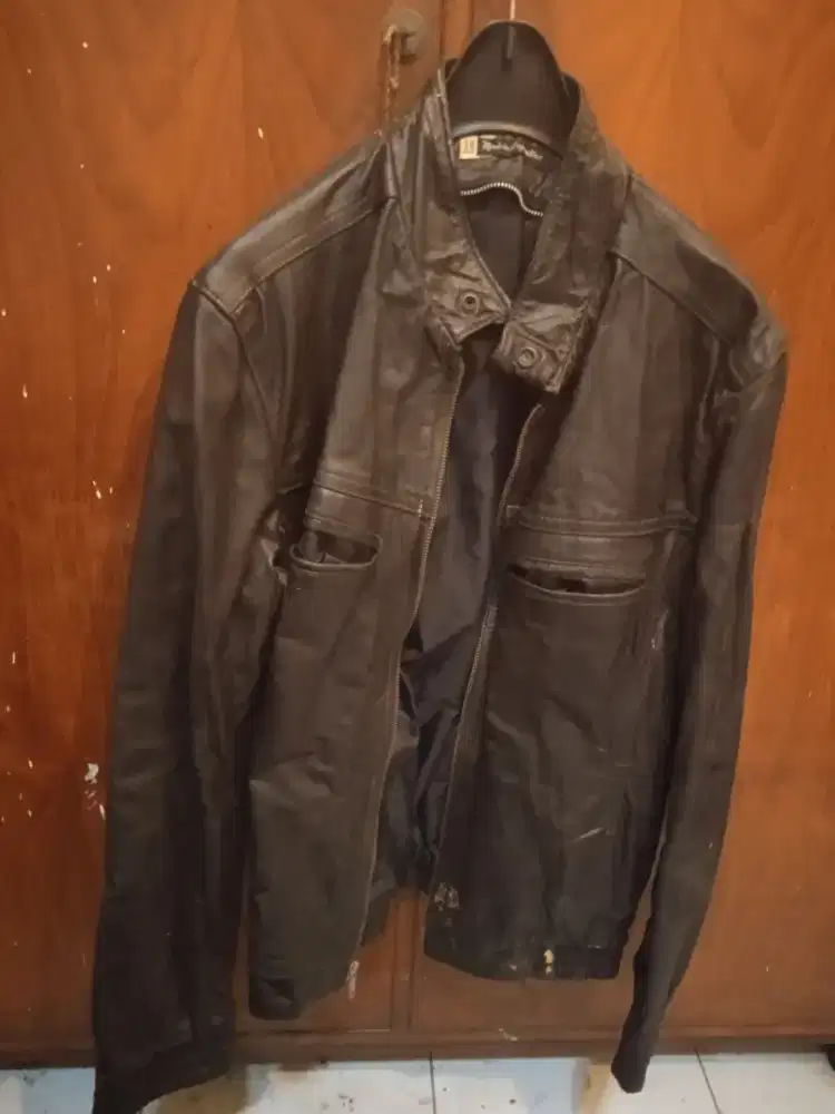 Jaket Kulit Warna Hitam