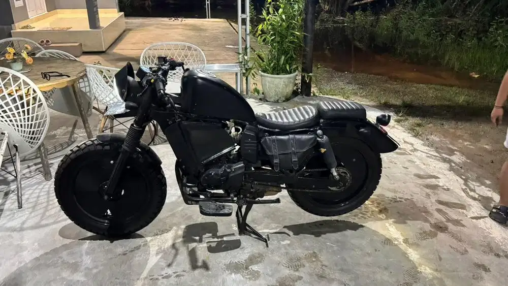 bomber custom yamaha