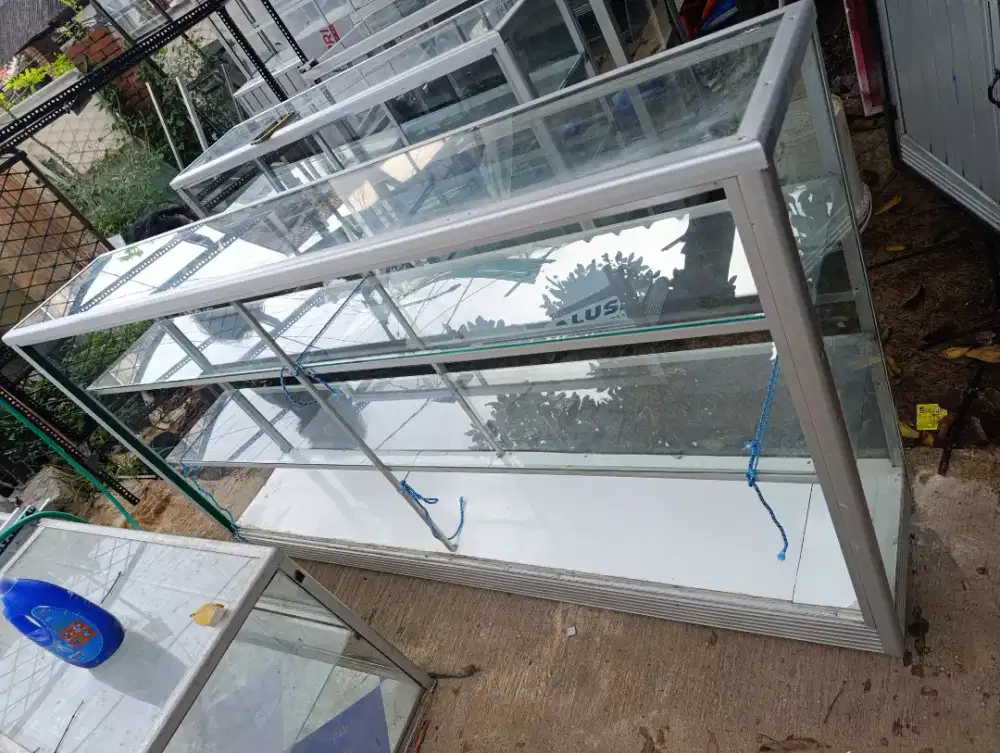 Jual Etalase sembako second, Lok Pamulang Barat, Tangsel