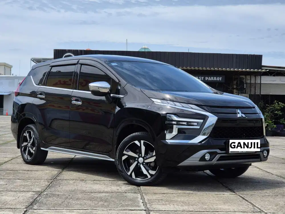 (DP 25jt) Xpander Ultimate New CVT 2022 Tgn1 Low Km Siap pakai