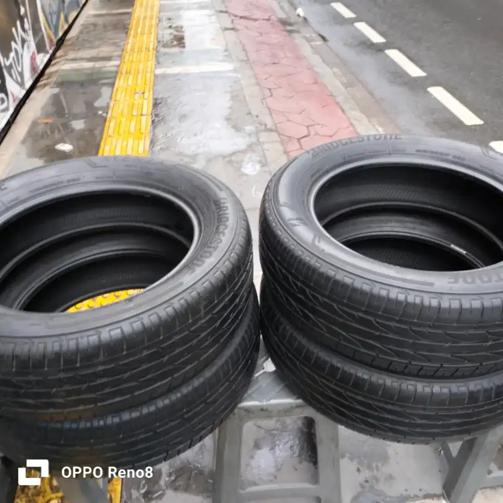 4ban 215/60/R17 Bridgestone Alenza 2022 90% mlus hub lwat Wa gan