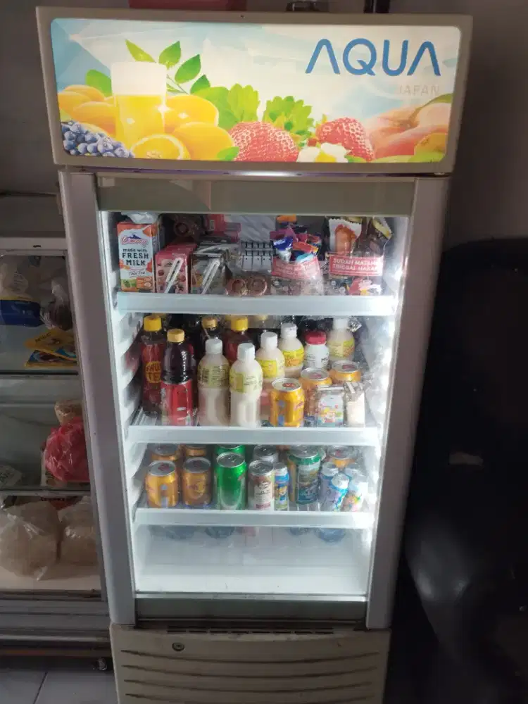Kulkas Minuman Jualan
