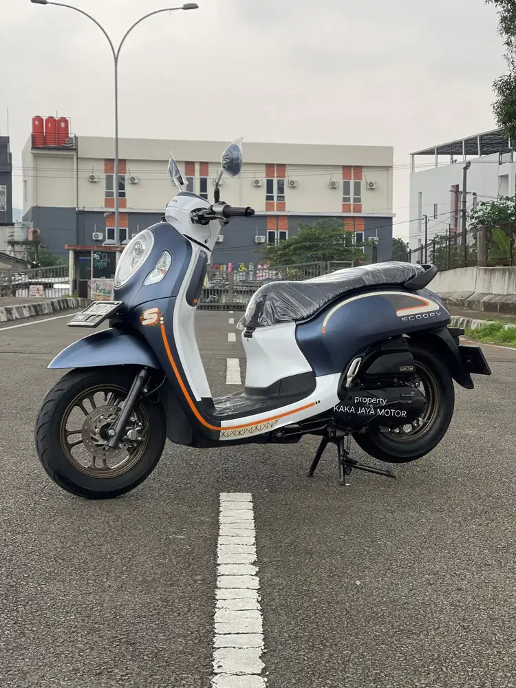 [FREE HELM/KAOS] SCOOPY Sporty 2023 Cash/Kredit Bergaransi