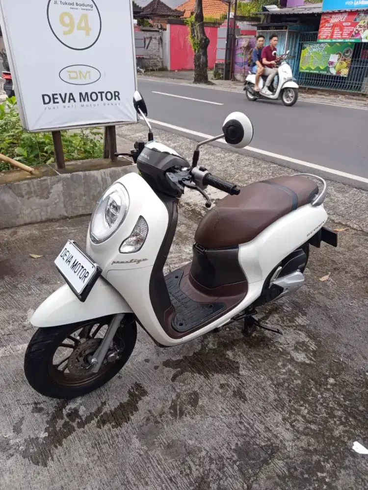 DP 500 Scoopy 2022 prestige putih Deva motor