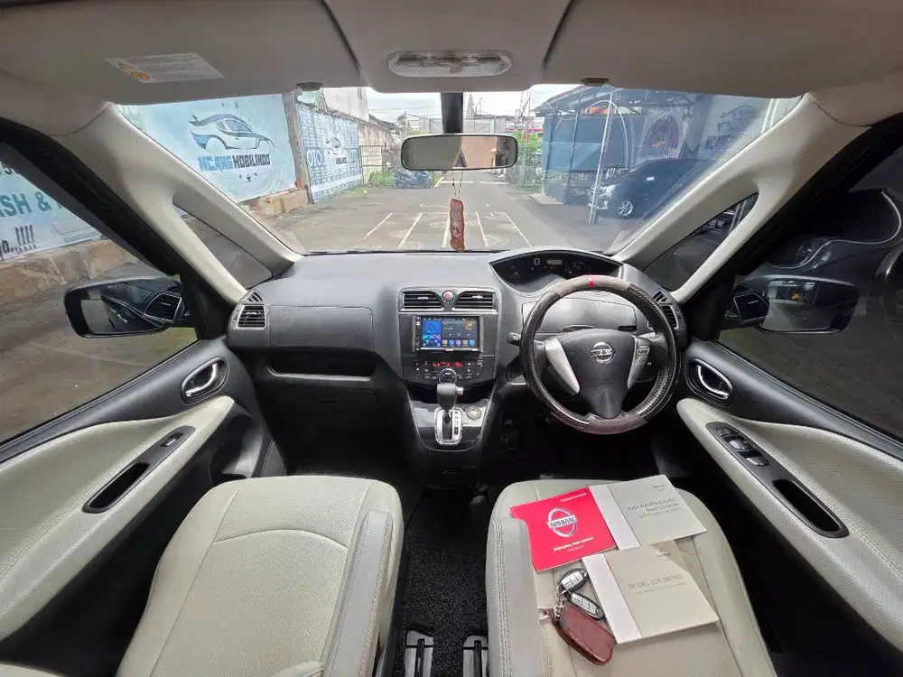 Nissan Serena HWS Matic 2014 Dp 5 Juta Promo