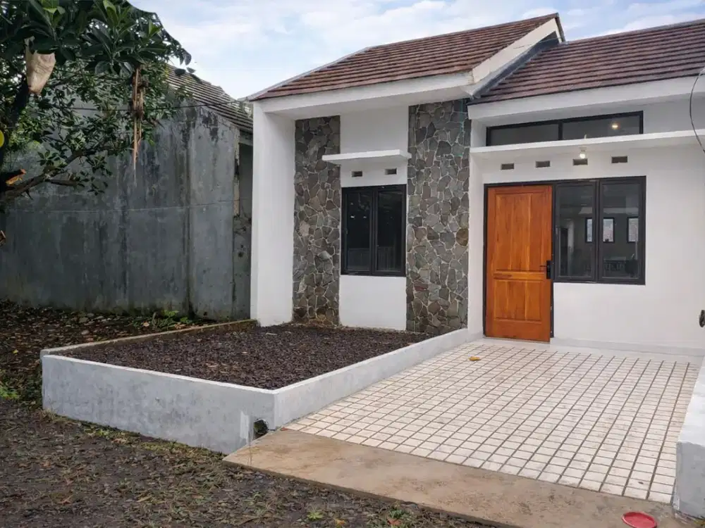 DIJUAL RUMAH BARU RENOV HALAMAN BELAKANG LUAS SIAP HUNI
