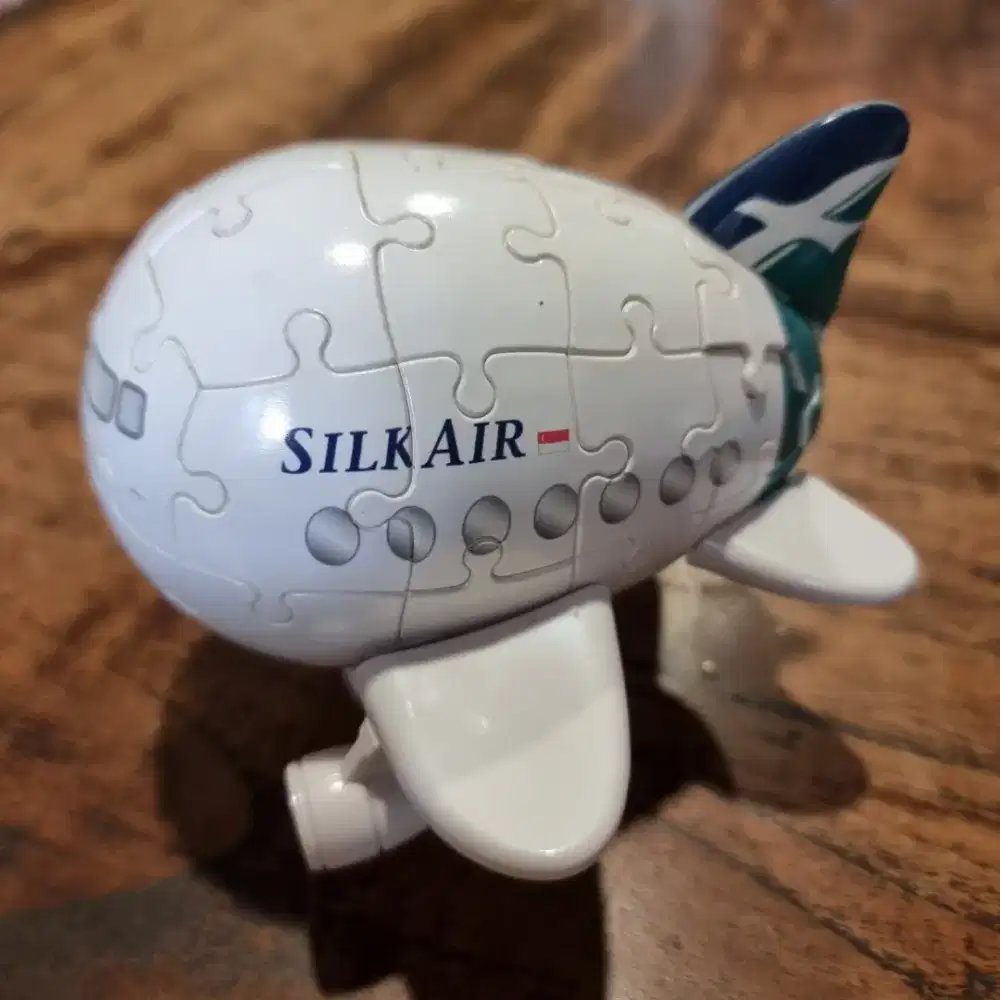 Pesawat Silk Air 3D puzzle aeroplane