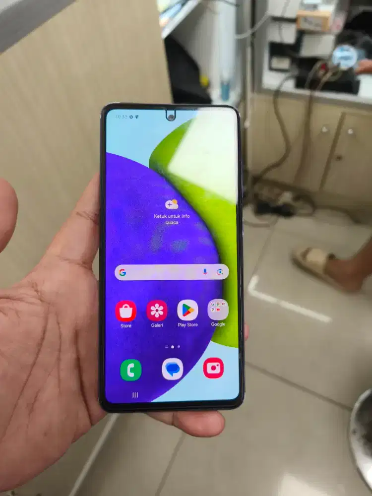 Jual Samsung A52 RAM 8/128 kodisi normal semua kelekapan hp casan aja