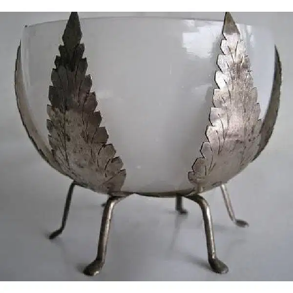 Antik Art Nouveau tempat permen dari era kolonial Belanda