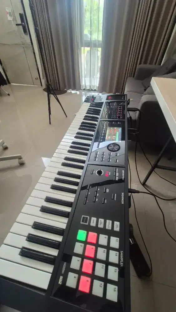 Keyboard Synthesizer Roland FA-06