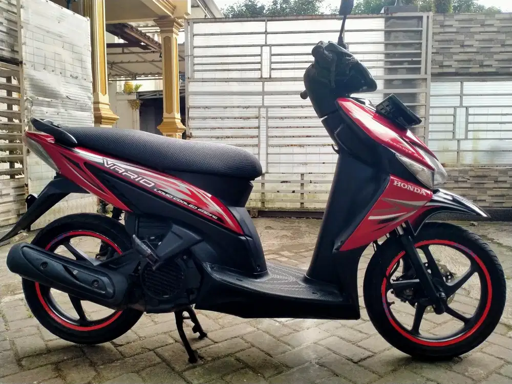 Honda Vario lengkap motor sehat walafiat keterangan detail dibawah