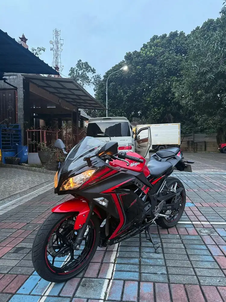 BU Termurah Kawasaki Ninja 250 FI SE 2015 Full Original 2014 Ninfi