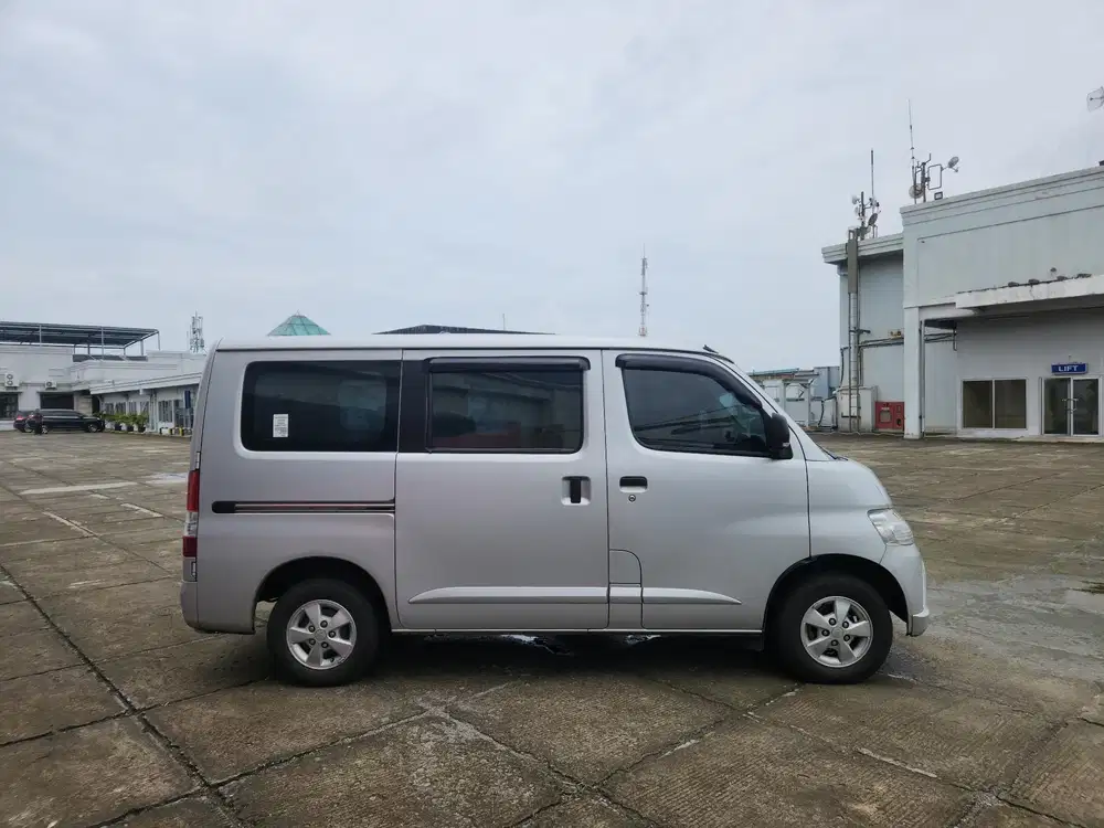 Daihatsu Gran max 1.5 ac ps 2021 km 90rb an