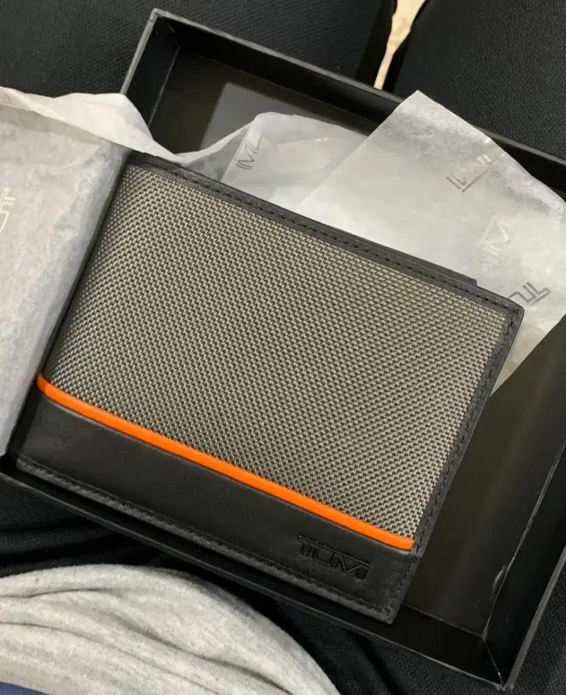 New Tumi wallet