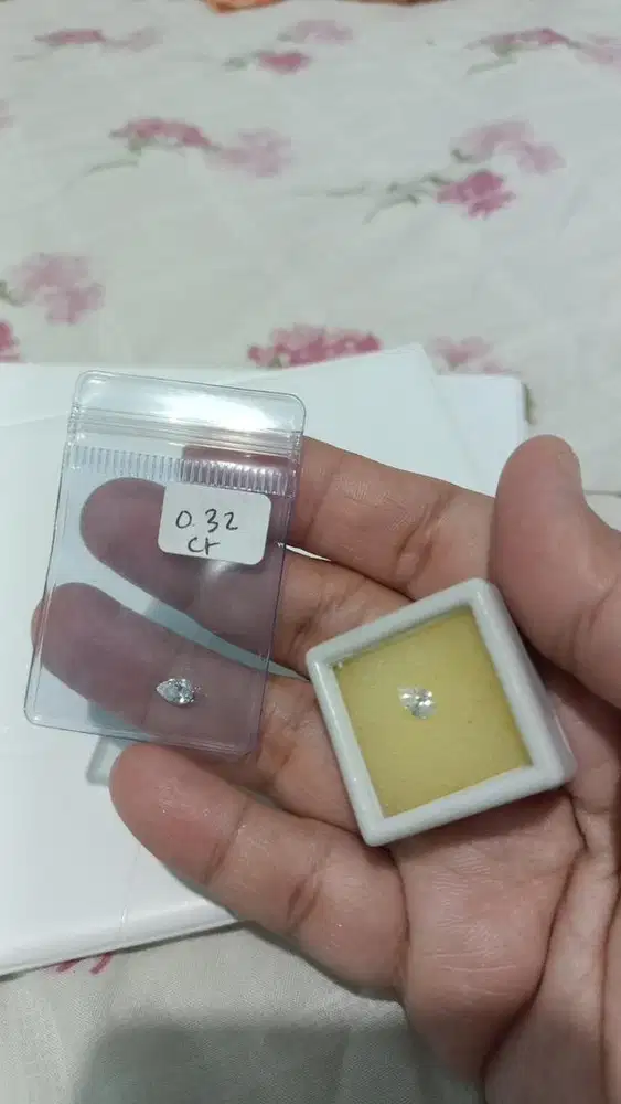 Dijual Berlian 0,32 dan 0,39 Carat