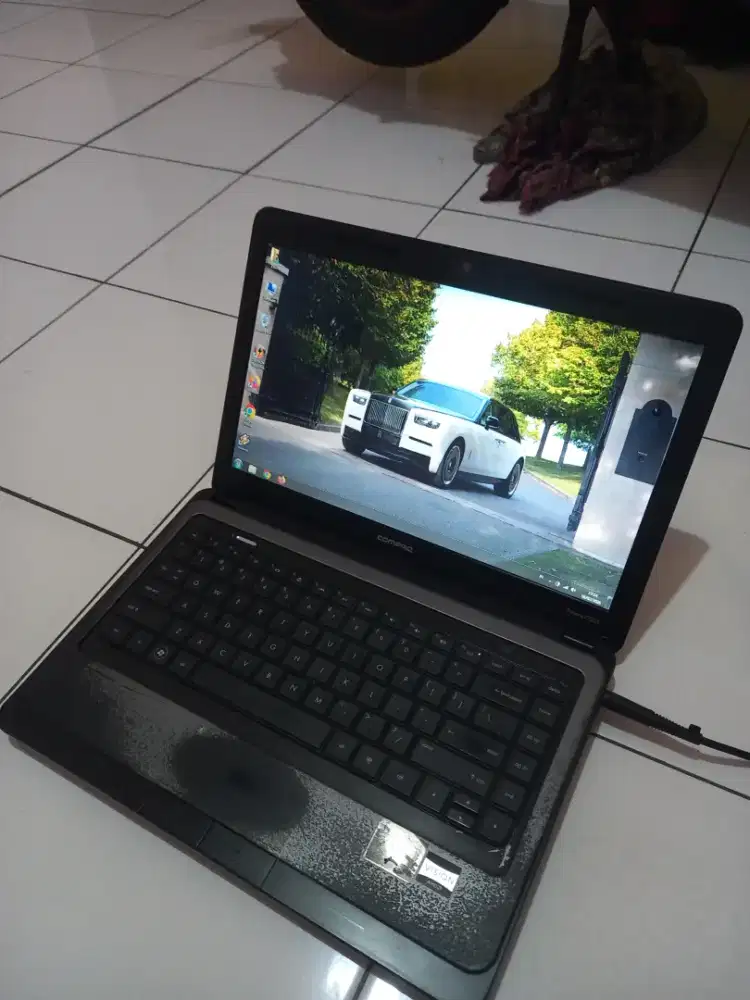 Laptop Compaq CQ43 Amd E-300, ram 4gb, hdd 640gb