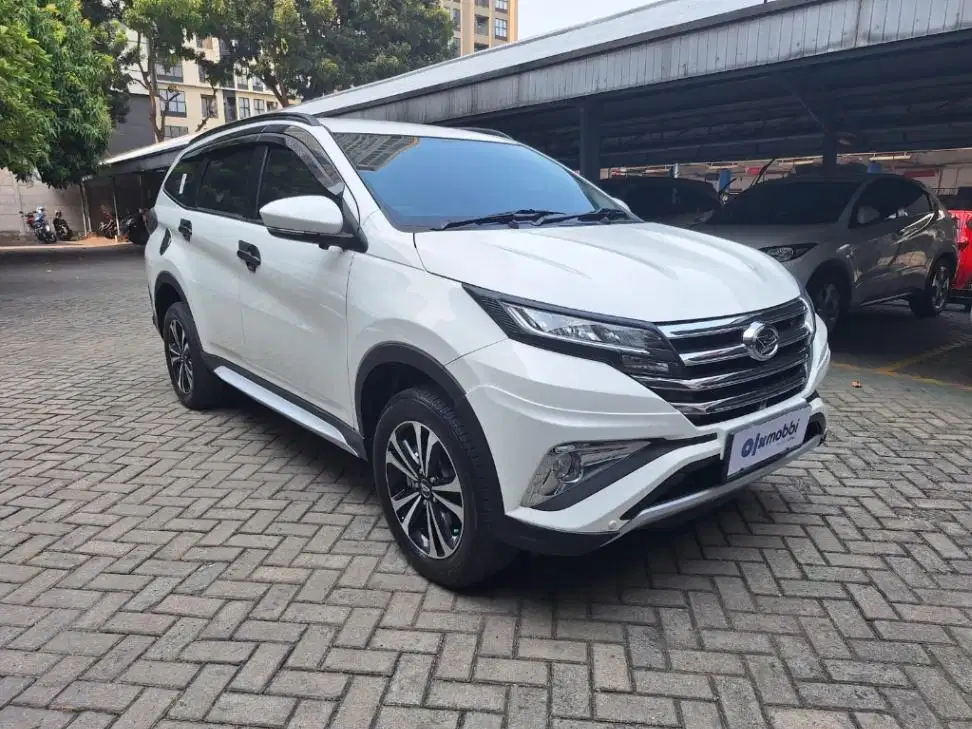 LOW DP Daihatsu Terios 1.5 R Deluxe Bensin-AT 2021 WIA