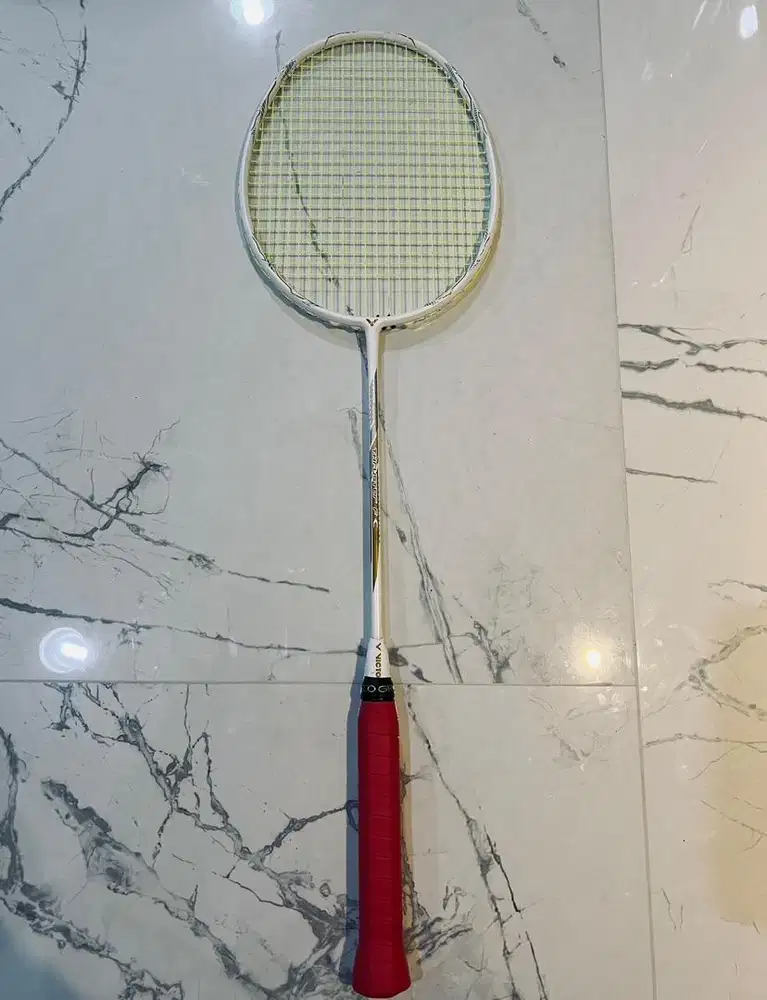 Victor Thruster F 4U G5 + Tas Victor – Raket Badminton – Cocok Pemula