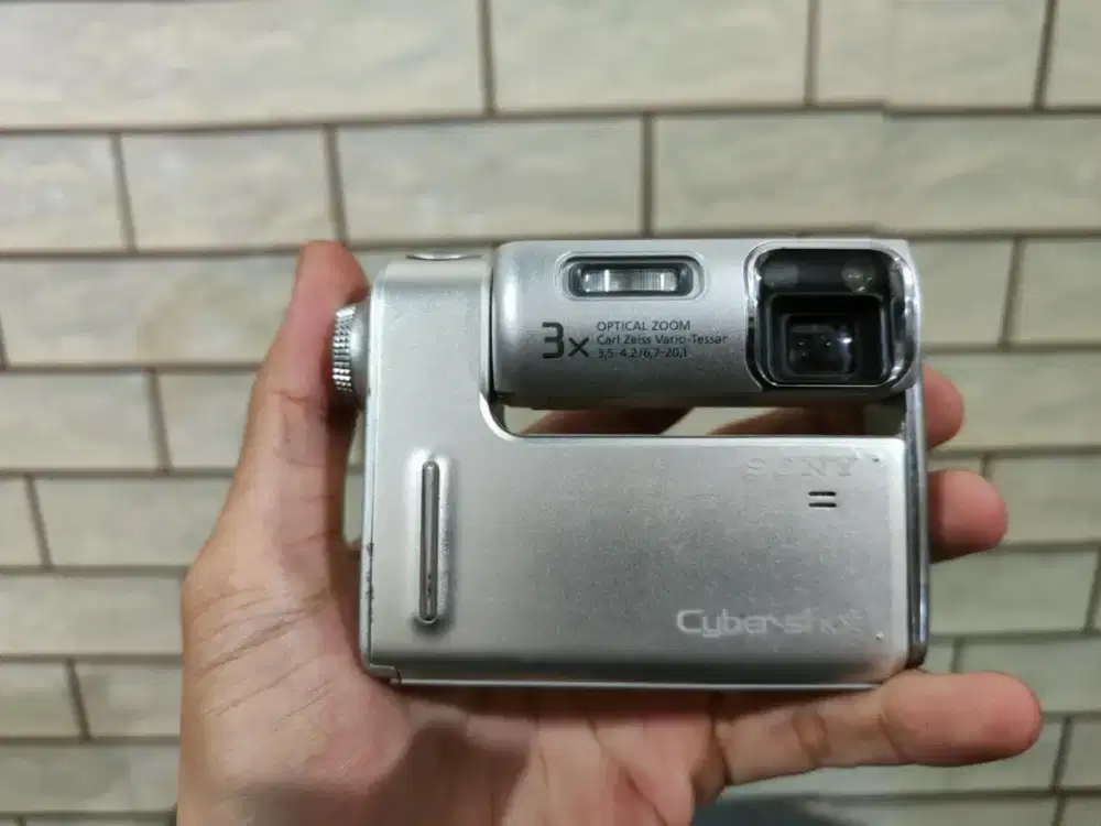 Kamera Sony DSC F88 Minus Lampu LCD