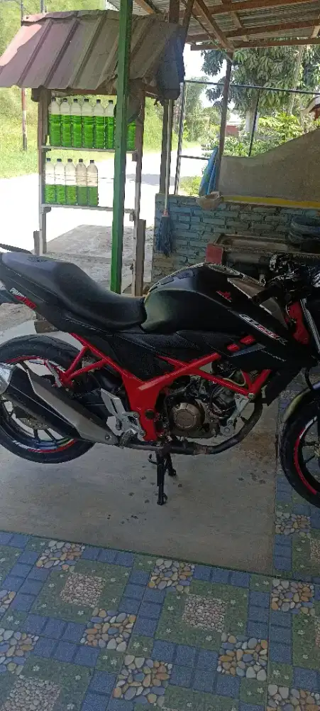 Honda CB150R jual santai