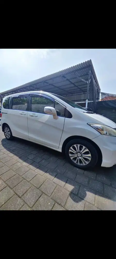 Honda Freed 2012 Bensin