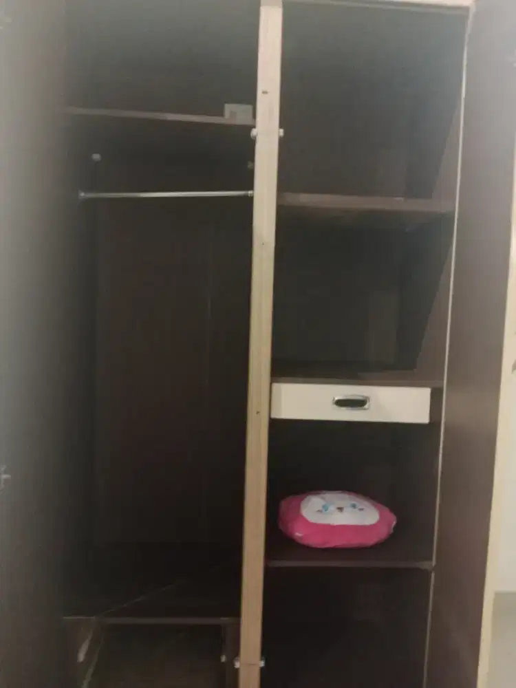 Lemari baju tinggi lebih 2 mtr an