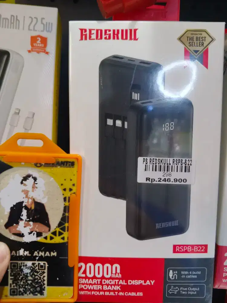 POWERBANK REDSKULL RSPB-B22 with build in Cable + digital display