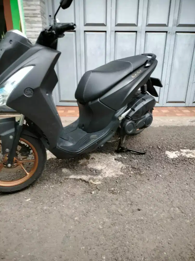 yamaha LEXI taun 2020