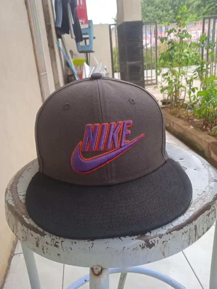 Topi Nike snap back