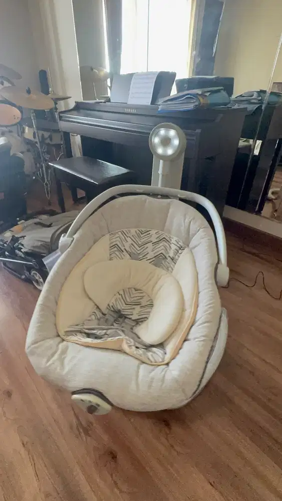 Joie Meet Serina 2in1 Bouncer Swing & Rocker – Abstract (Preloved)