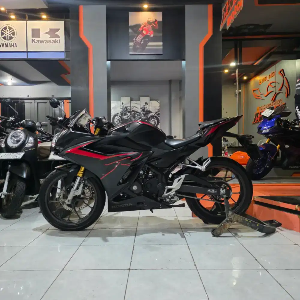NEW CBR 150 R TAHUN 2022