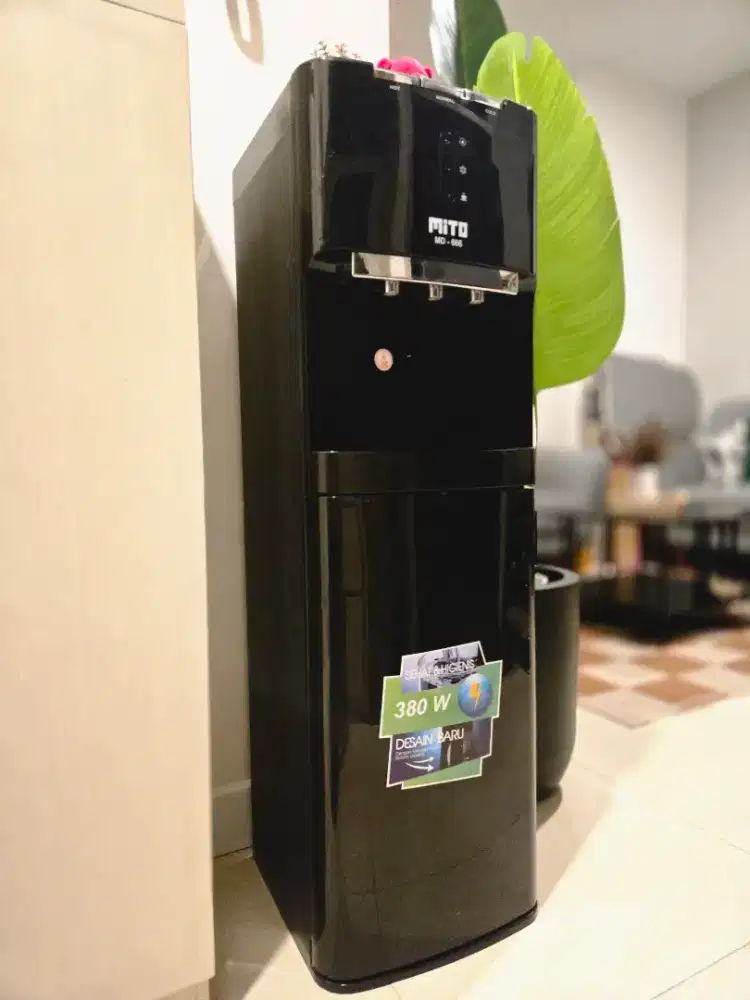 Dispenser mito air panas normal dingin