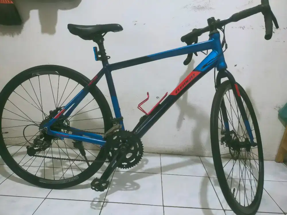 Di jual sepeda balap