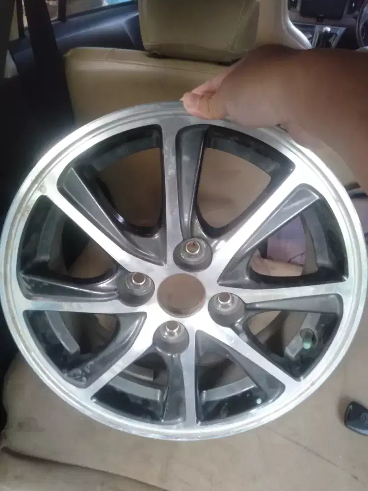 Velg Toyota calya
