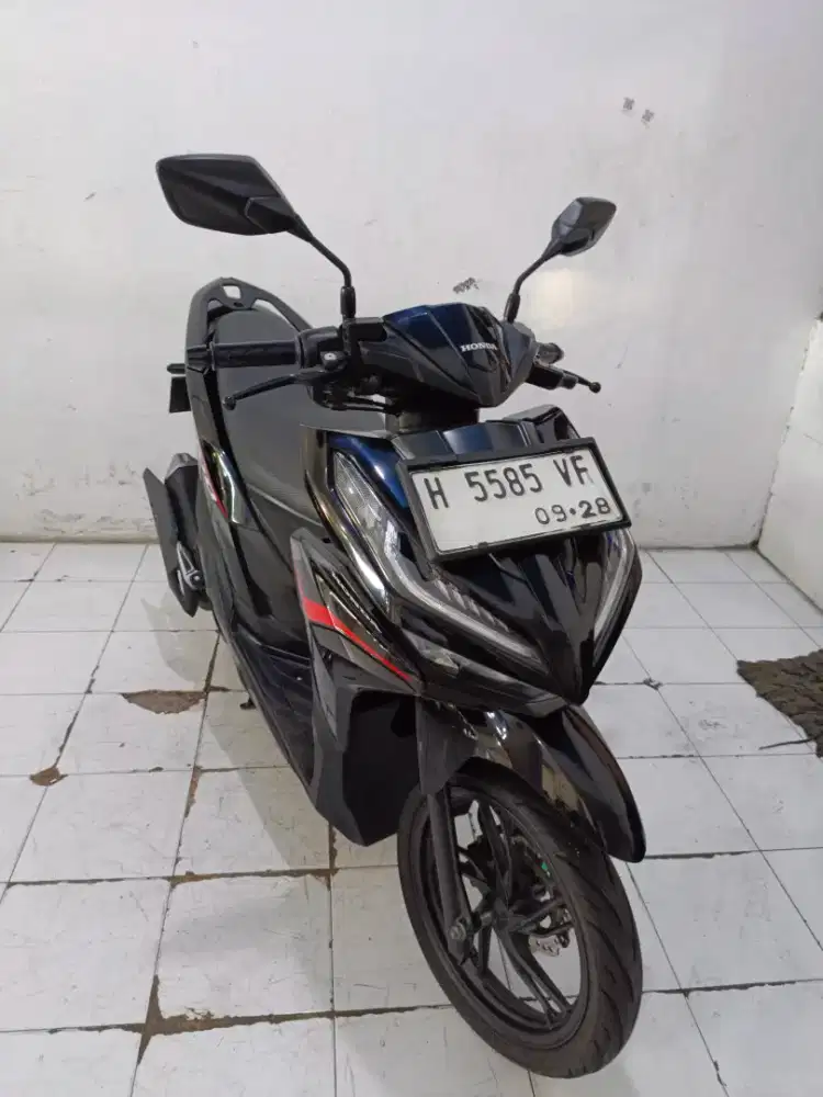 vario 125 kunci 2023 hitam