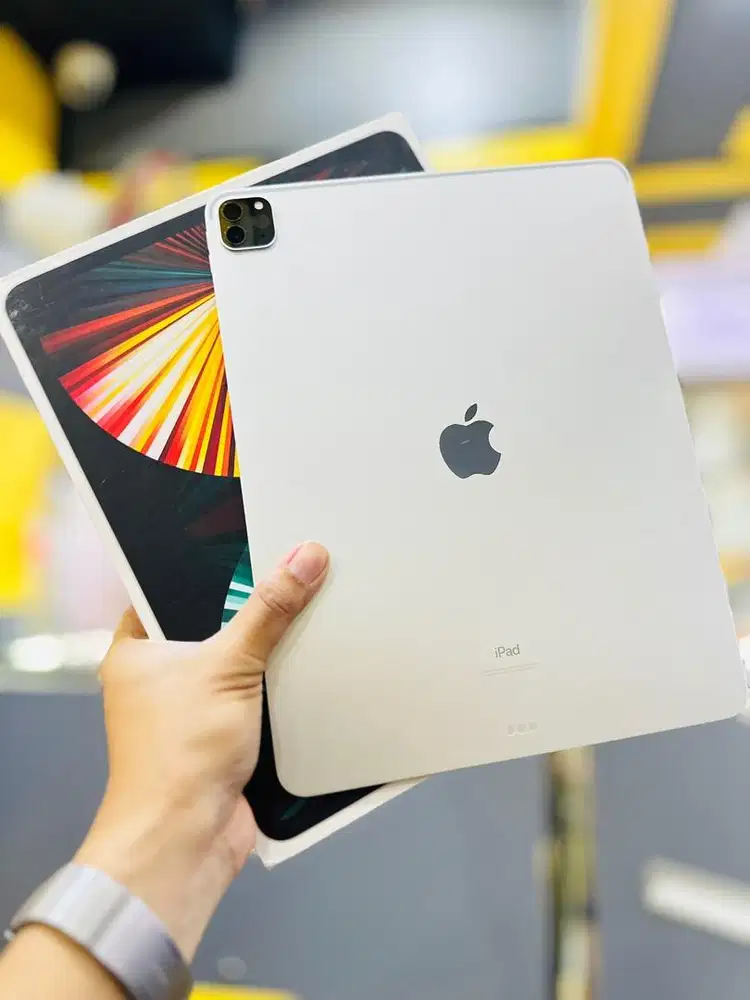 iPad Pro M1 12.9 128GB iBox Like new