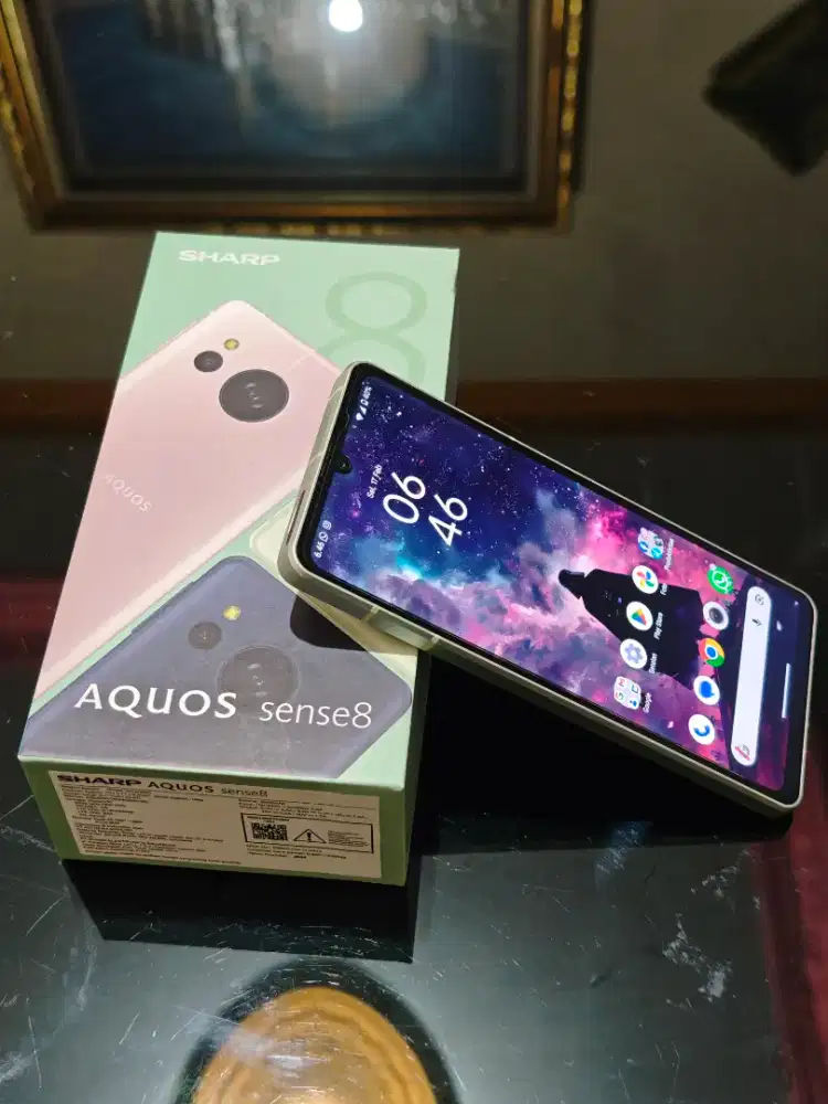 Sharp Aquos Sense8 Second