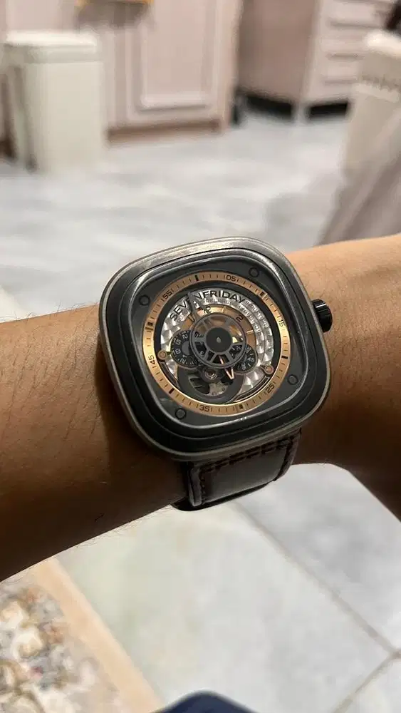 Sevenfriday P2/01