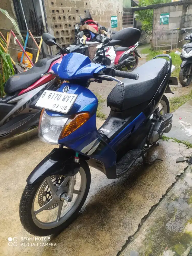 Yamah nouvo 2004 lengkap cakep