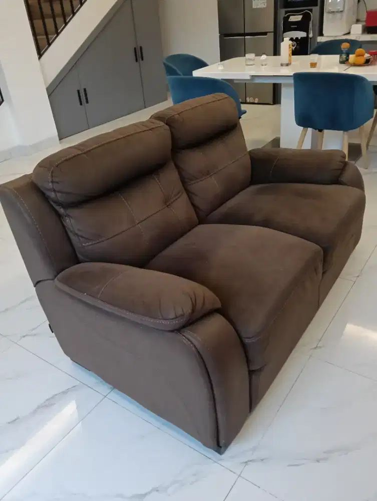 Sofa 2 seat dari Informa