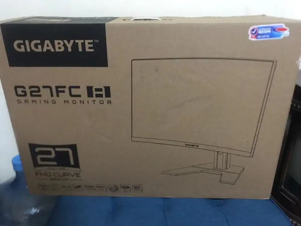 Dijual Monitor Curved berfungsi Normal
