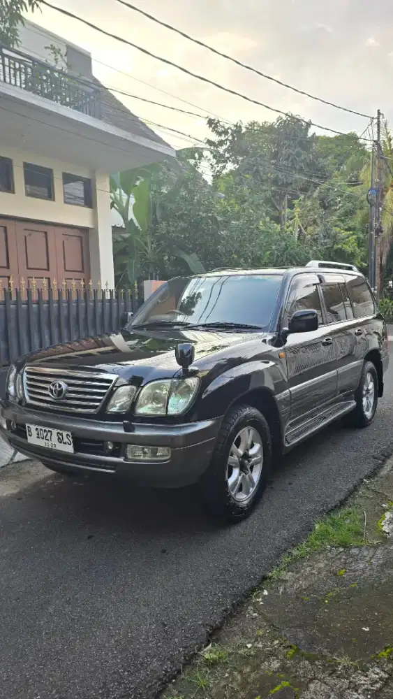 Toyota land cruiser cygnus MURAH