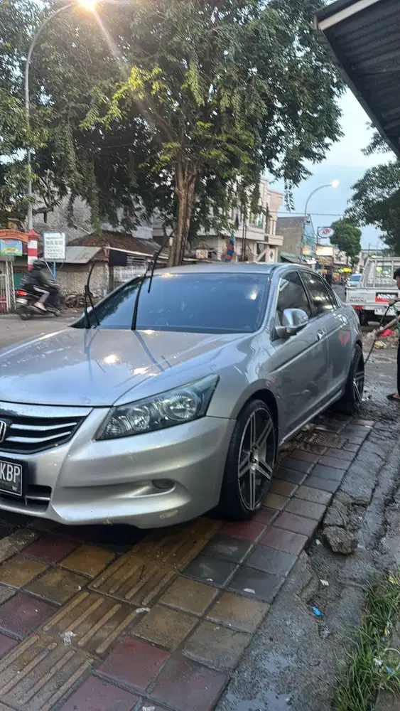 Honda Accord 2012 Bensin