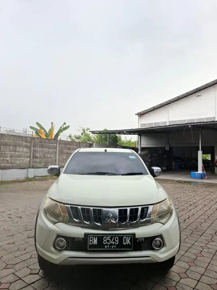 Triton 2017 GLS manual. Km 133rb antik