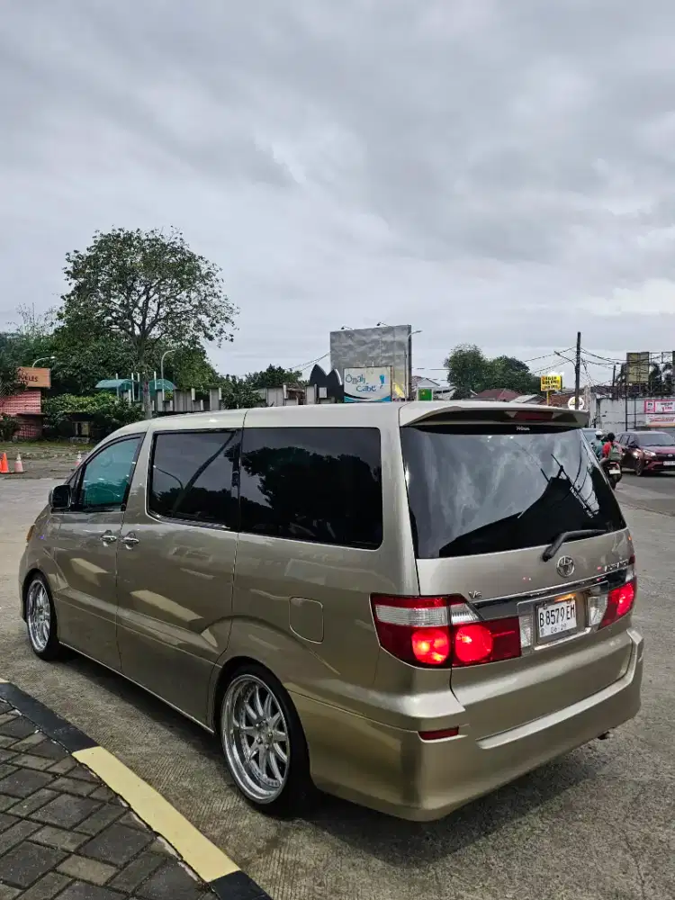 Toyota Alphard Good Looking Matic
